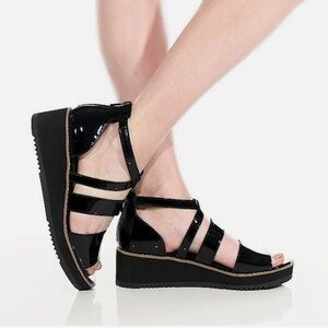 Eileen Fisher The Darcy Strappy Patent Leather Platform Sandals‎ Black Size 9.5